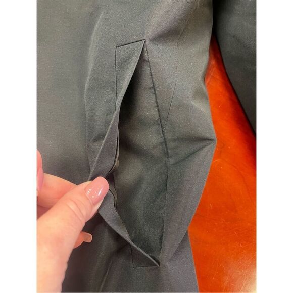 MK Michael Kors Black Bill Hooded Logo Sleeve Rain Jacket sz XL EUC Not Michael - Picture 8 of 10